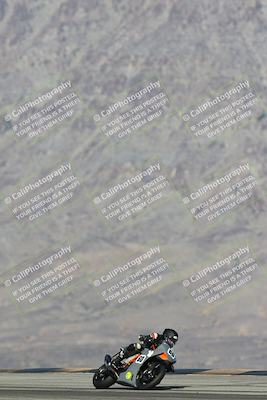 media/Dec-07-2025-CVMA (Sun) [[3e7d2de5dc]]/Race 7-Formula Lightweight Twins Shootout/